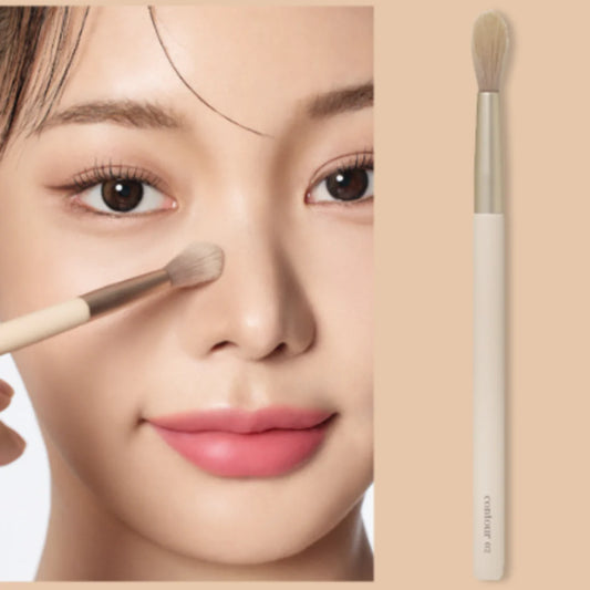 Etude- Contour Powder Brush Nose Brush